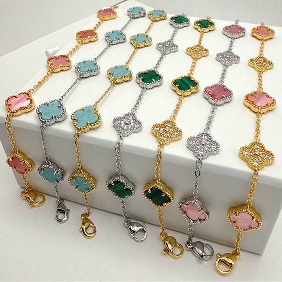 Petite Clover Bracelet Tiffany Color Mother of Pearl Double Sided - Picture 11 of 15